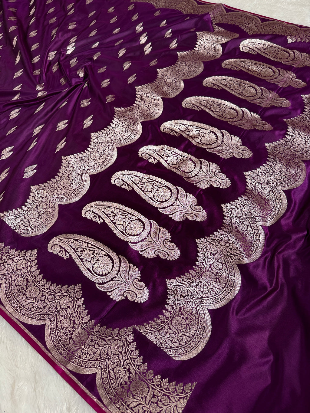 Wine Banarasi Mashru Silk Saree with Jacquard Woven Dual Buta & Elegant Zari Highlights MKS088