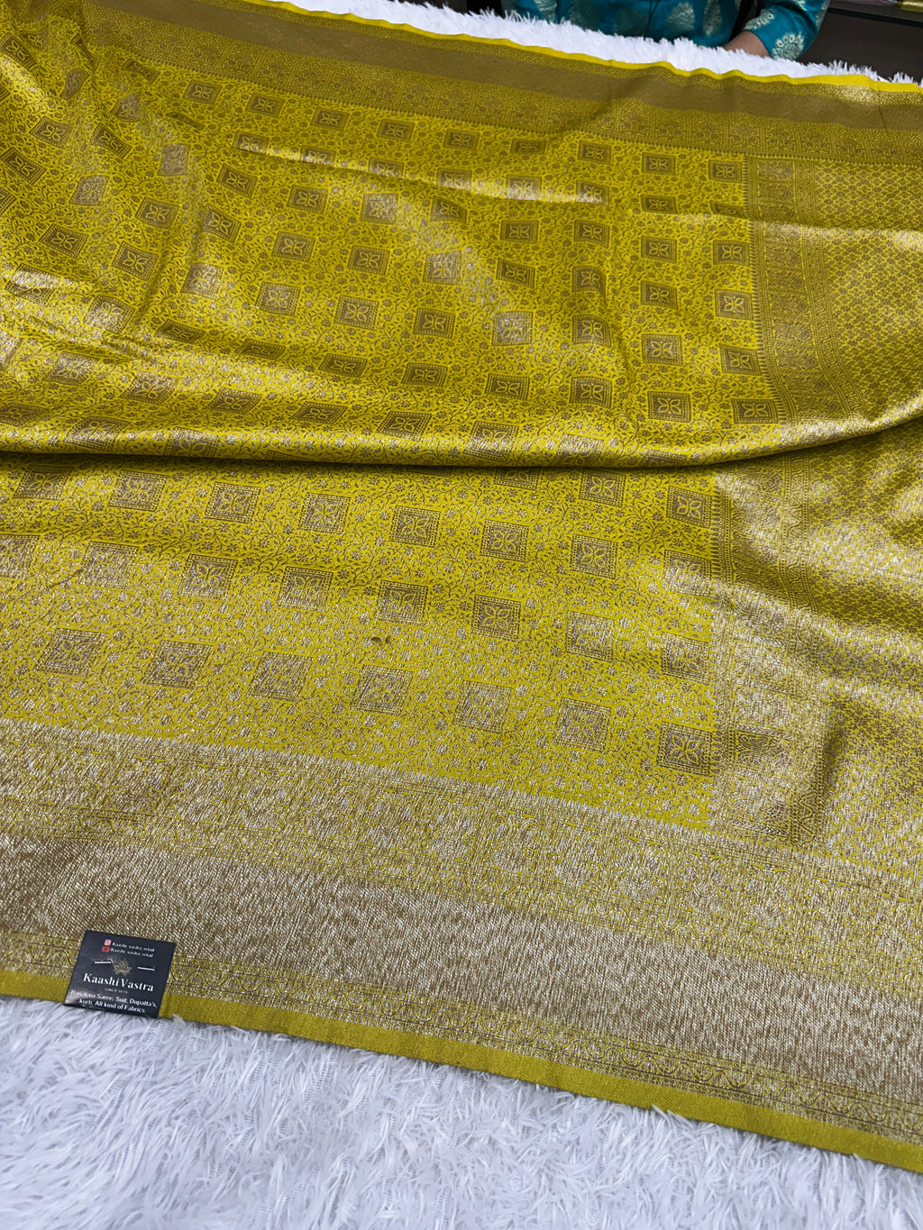 Lemon yellow Banarasi Dupion Silk Saree with Embossed Antique Zari Weaving & Rich Antique Zari Pallu | STF108