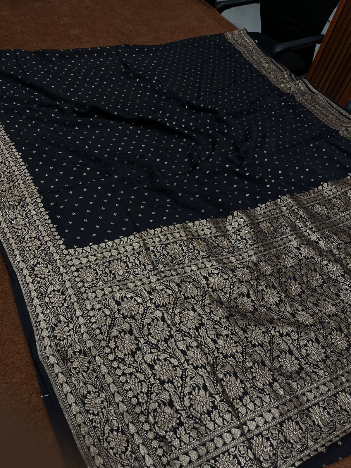 Black Handloom Chinya Silk Zari Border Booti Saree